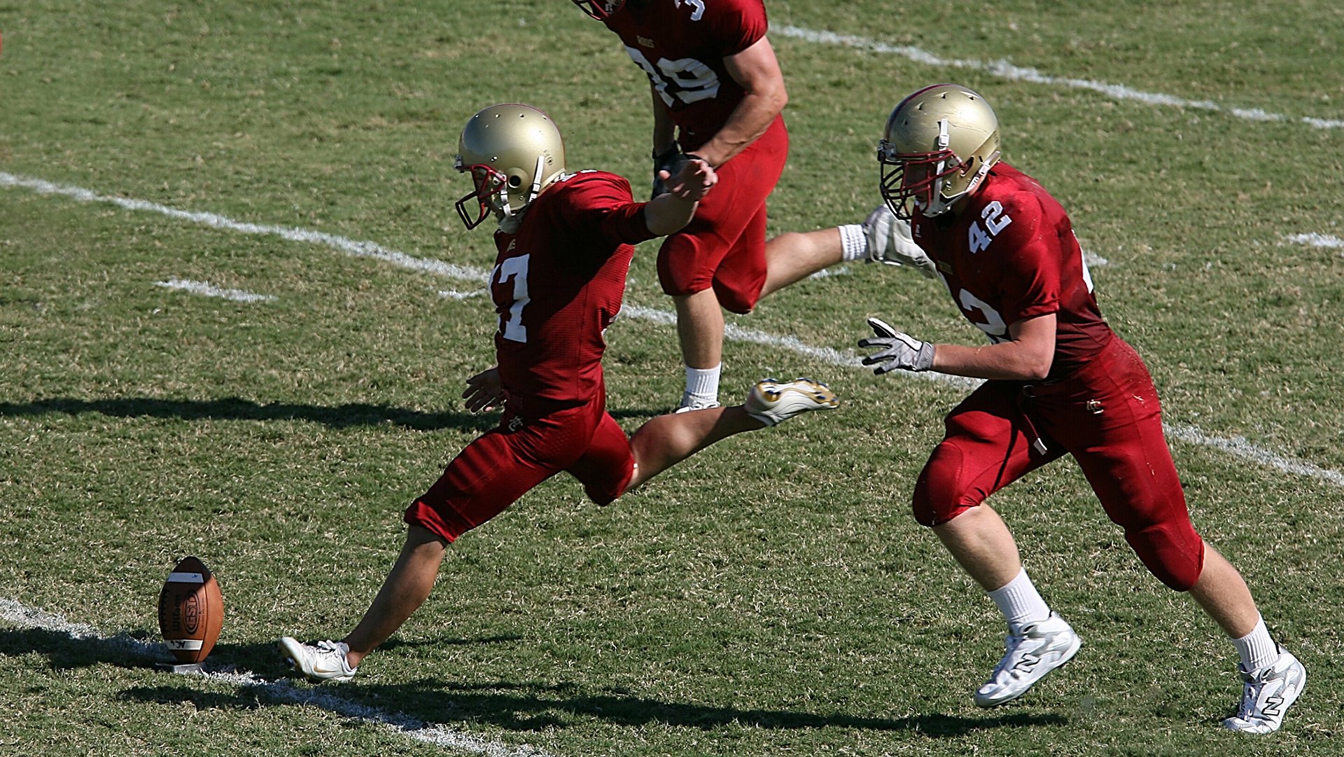 全国田径锦标赛跳远项目激战正酣 新星闪耀刷新赛季最佳成绩
