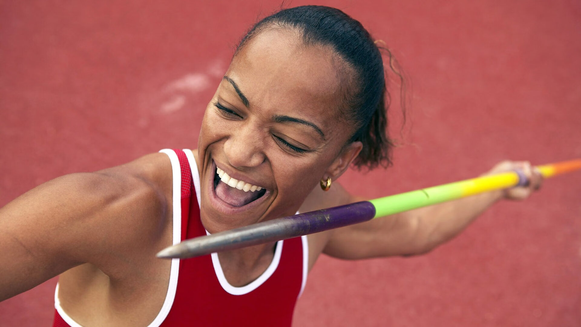 全国田径锦标赛跳远项目激战正酣 新星闪耀刷新赛季最佳成绩