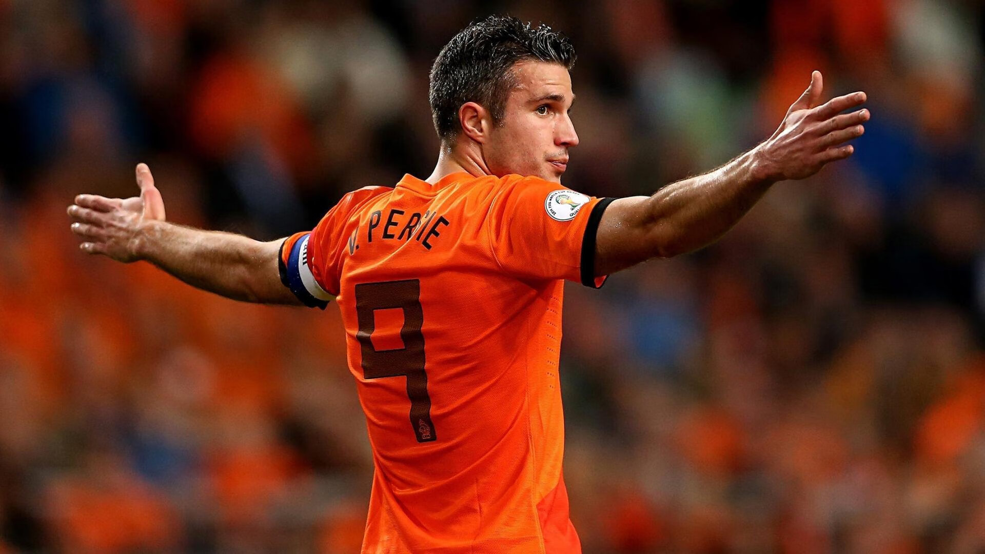 百米飞人巅峰对决 新星闪耀打破十年纪录