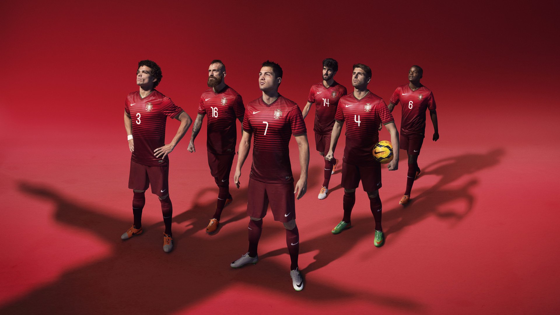 欧冠八强战硝烟再起 豪门对决引爆全球激情